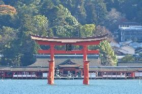 Itsukushima Shrine.jpg
